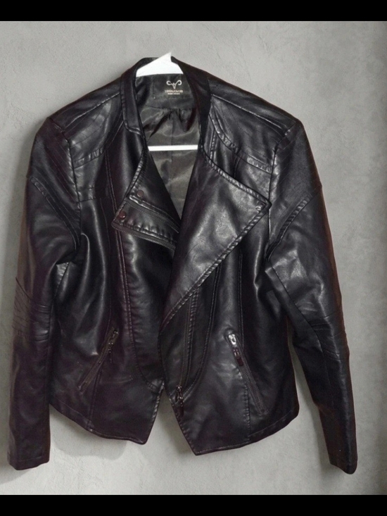 LingLouFang Jackets & Blazers - Womens Black Faux Leather Moto Jacket S/M